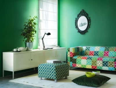 zielona farba na ścianę 