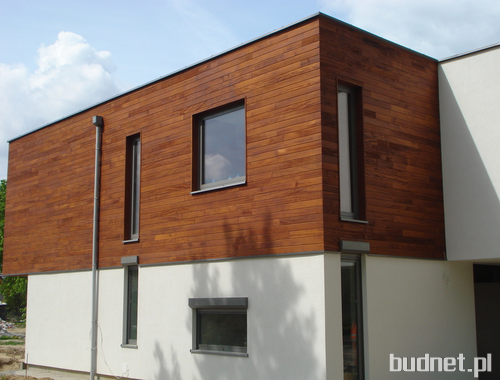 Połaczenie farby i drewna