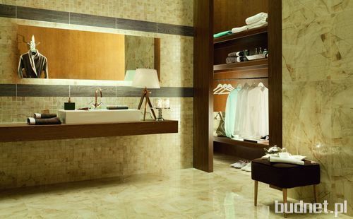 Połączenie płytek o strukturze podobnej do drewna i kamienia